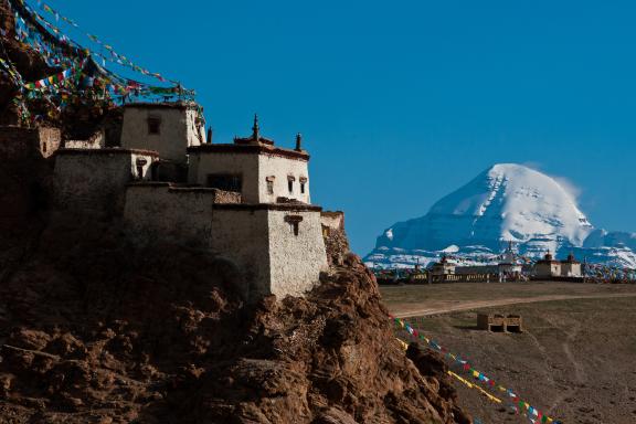 Monastère de Chiu près du lac Manasarovar au Tibet en Chine