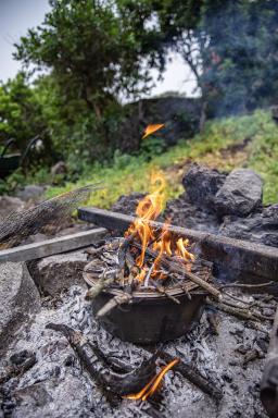 Préparation du carry au cirque de Mafate à la Réunion