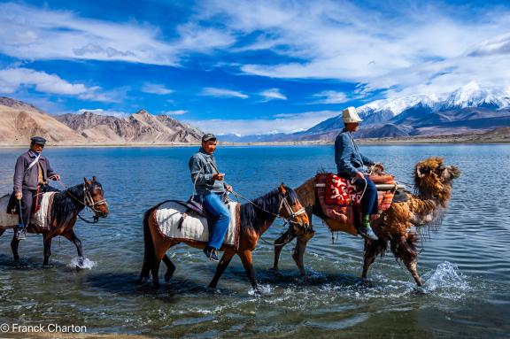 Muztagh Ata au Xinjiang, près des frontières avec Pakistan et Tadjikistan.
