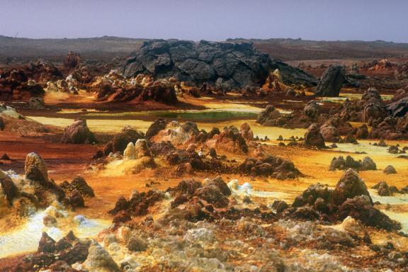 Immersion dans la symphonie en ocre au Dallol dans le Danakil