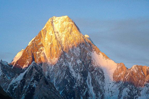Coucher de soleil Golden Gasherbrum 4 au Karakoram