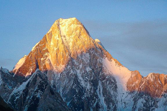 Coucher de soleil Golden Gasherbrum 4 au Karakoram