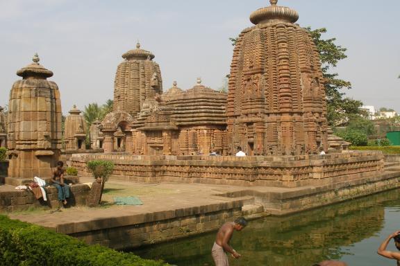 Trek vers un temple hindouiste à Bhubaneshwar en Orissa