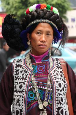 Trekking vers une femme du peuple hani au sud du Yunnan