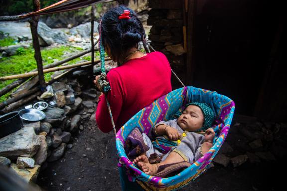 Entre Khorlabesi et Tatopani sur le tour du Manaslu au Népal