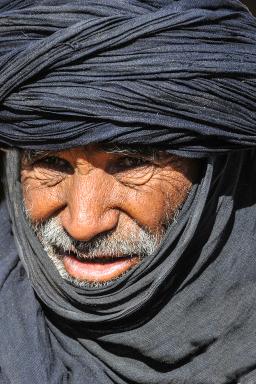 Randonnée rencontre d'un Touareg dans les Tassili n'Ajjer