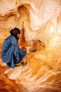 Découverte recherche de peintures rupestres en Algérie