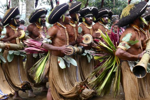 Immersion dans le festival de Hagen dans les Highlands