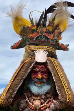 Rencontre avec un danseur papou des Highlands