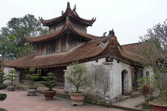 Voyage vers une pagode bouddhiste ancienne de la région de Hanoi