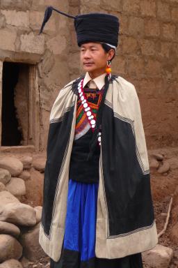 Rencontre avec un chaman du peuple yi dans la région de Meigu