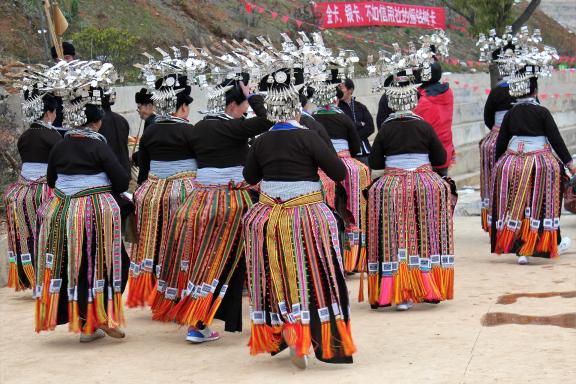 Randonnée avec des femmes miao feisan du Guizhou oriental