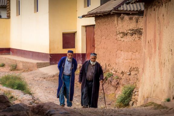 Randonnée et rencontre dans le village de Langar