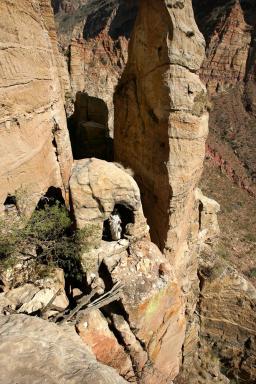 Exploration du massif du Ghéralta sur la montagne du Guh