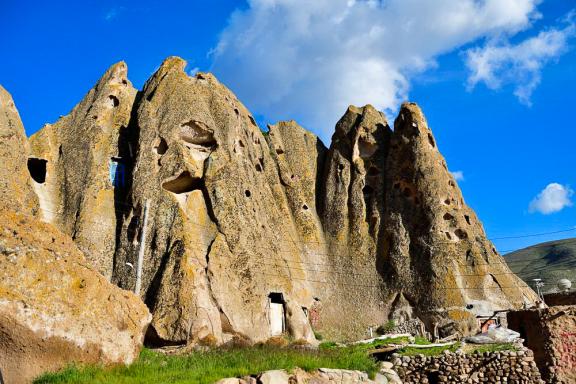 Découverte culturelle des maisons troglodytes de Kandovan