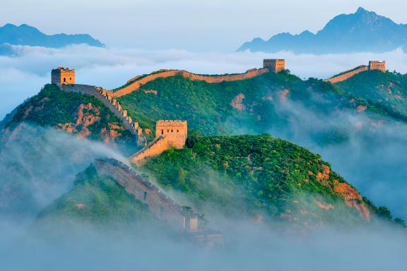 Voyage et découverte de la Grande Muraille dans les nuages à Jinshanling