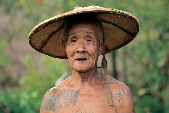 Rencontre d'un homme shan dans la région du lac Inlé