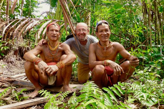 Voyage avec Olivier Lelièvre et deux sikkerei vers d'autres chamans de Siberut