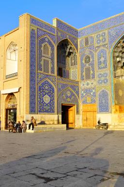 Visite culturelle de la Mosquée du Cheikh Lotfallah su la place Naghch-e Djahan
