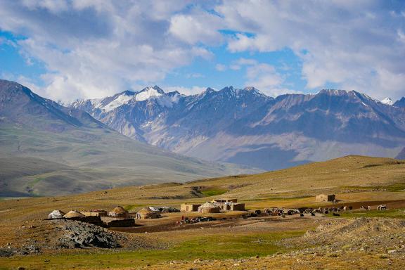 Découverte habitat traditionnel peuple nomade Afghanistan