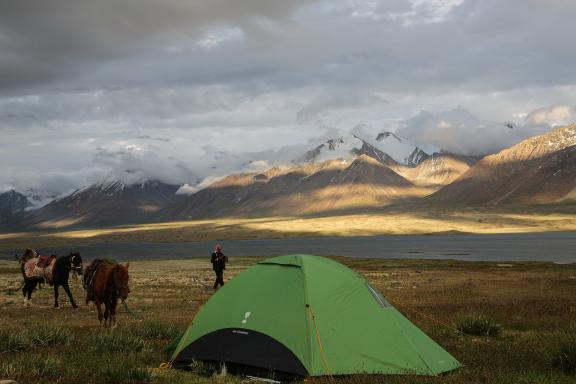 Installation bivouac traversée corrdidor Wakhan