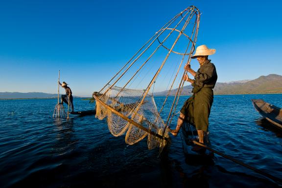 Découverte de la pêche traditionnelle au lac Inlé dans l'État Shan