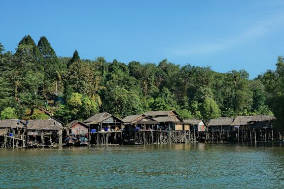 Voyage vers un village de pêcheurs sur une île de l'archipel de Mergui