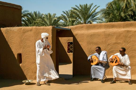Immersion avec des musiciens dans une maison nubien sur l'île de Difi