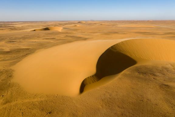 Treks dans les dunes du désert de Metaïla dans le désert de Nubie
