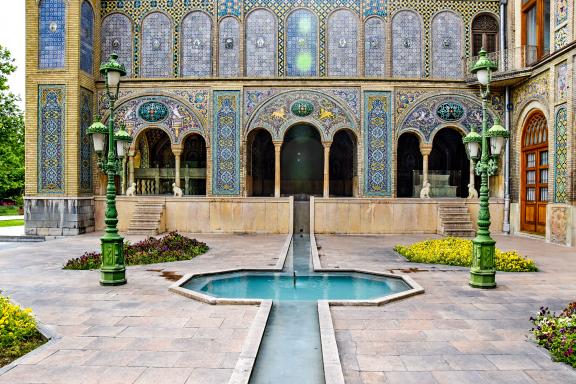 Tandonnée dans le parc du Palais du Golestan à Téhéran