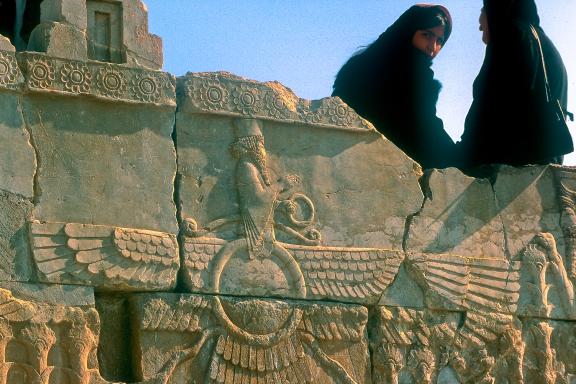 Voyage avec le Faravahar,  symbole zoroastrien, de Persépolis