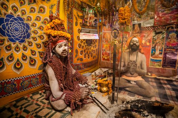 Immersion avec des naga sadhus de la Juna Akhara lors de la Kumbh Mela