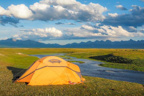 Trek et bivouac dasn la steppe mongole