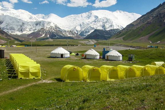 trek camp base pic lenine au pamir kirghizistan