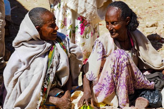 Rencontre de marchandes tigréennes dans le Ghéralta