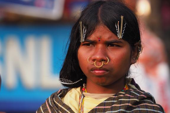 Rencontre d'une femme dongria kondh dans les collines de l'Orissa