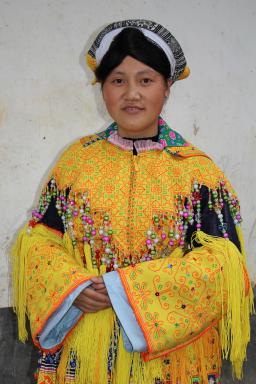Trek vers une femme miao de Macheng au sud du Sichuan