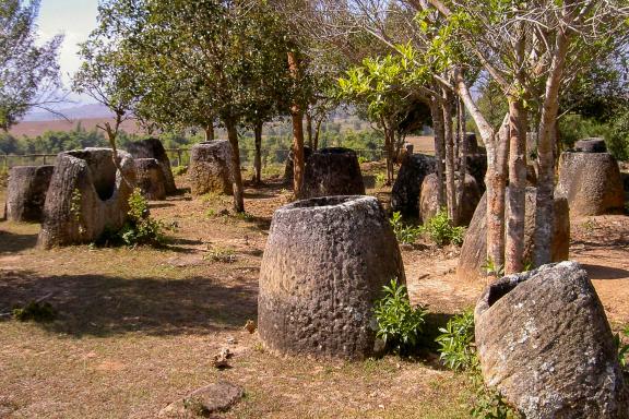 Trek à travers la Plaine des Jarres dans la région de Xieng Khouang