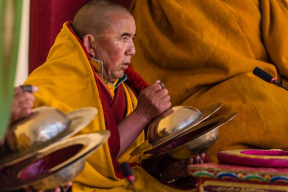 Cérémonie bouddhiste dans un monastère du Ladakh
