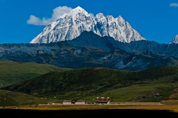 Monastère de Manijiago près de Tagong dans la région du Kham au Tibet oriental en Chine