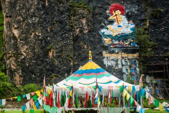 Sculpture de Mila Repa au monastère de Pelpung au Tibet oriental en Chine