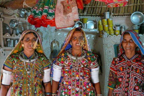 Immersion avec des femmes semi-nomades du Kutch au Gujarat