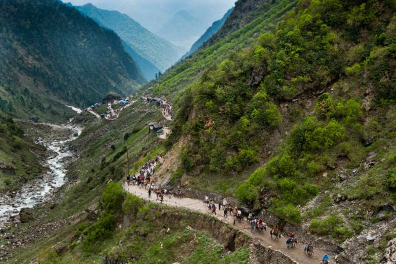 Vers le temple de Kedarnath au Garhwal en Inde