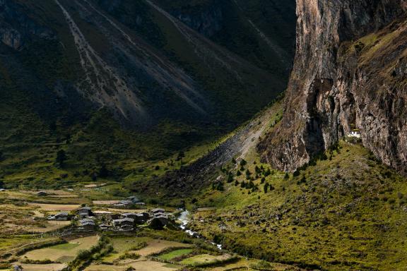 Village de Ganyul, appelé village du bonheur à 4000 m pendant le trek de Laya au Bhoutan