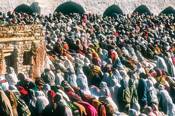 Immersion dans une assemblée de pèlerins à Sheikh Hussein