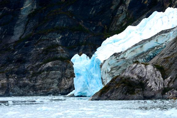 Randonnée et fonte de glacier en direction du Cap Horn