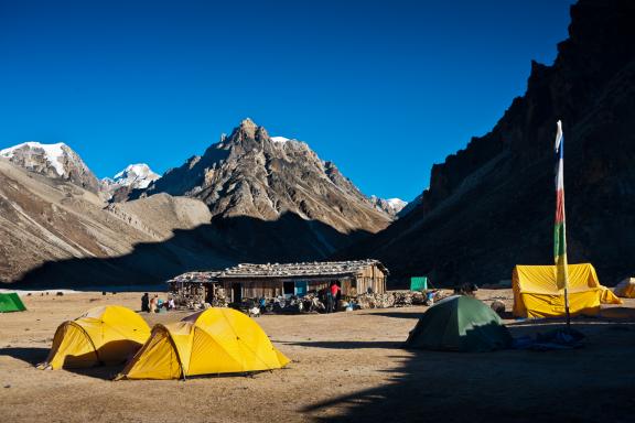 Lhonak vers le camp de base nord du Kangchenjunga au Népal