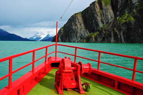 Excursion en bateau dans le Fjord Ultima Esperanza en Patagonie au Chili