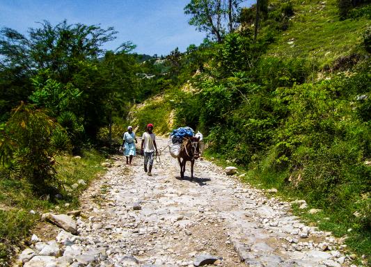 Randonnée nière sur les chemins de Haïti