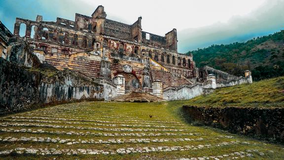 Exploration du Palais Sans Soui àprès de Milot